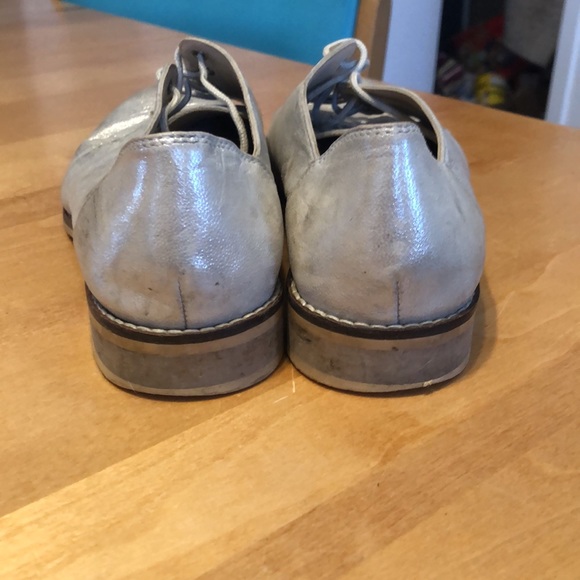 Metallic oxford shoes - Picture 3 of 4